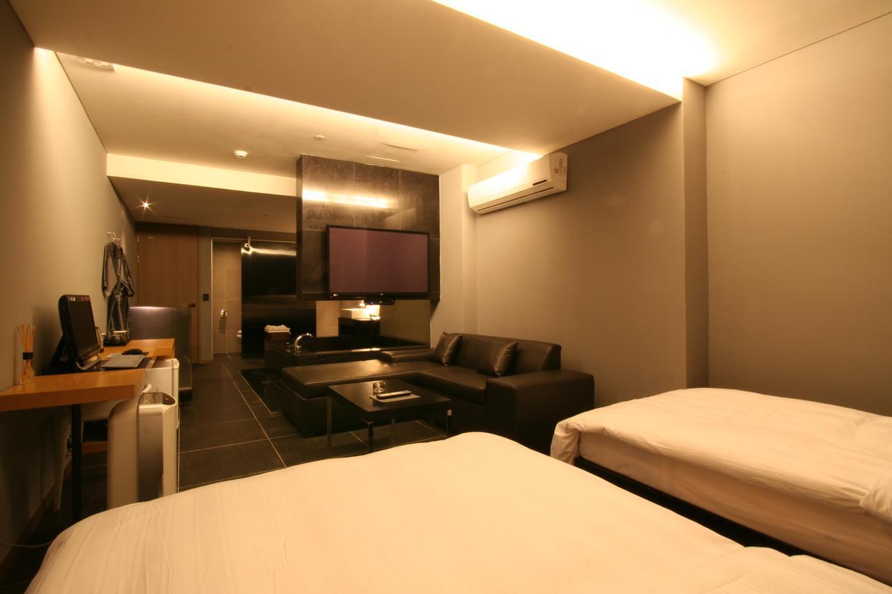 Seattle Gangnam 2* Seoul
